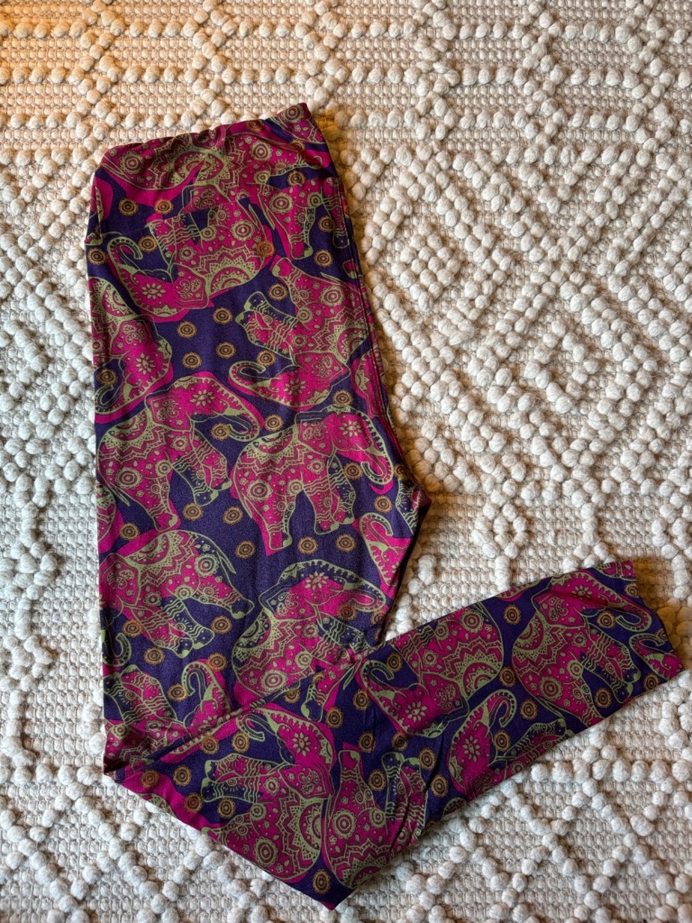 LuLaRoe Purple & Pink Elephant Print Leggings
